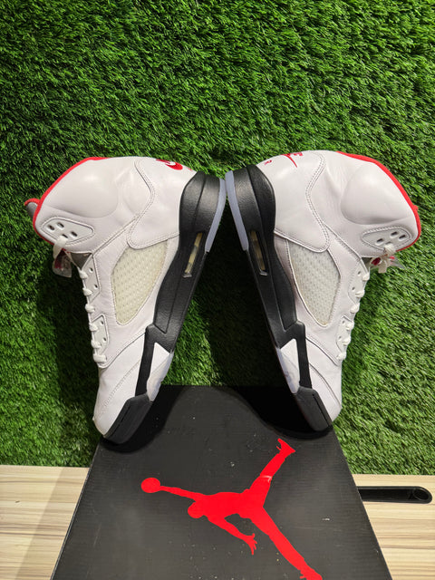 Jordan 5 Retro Fire Red Silver Tongue (2020) Sz 13