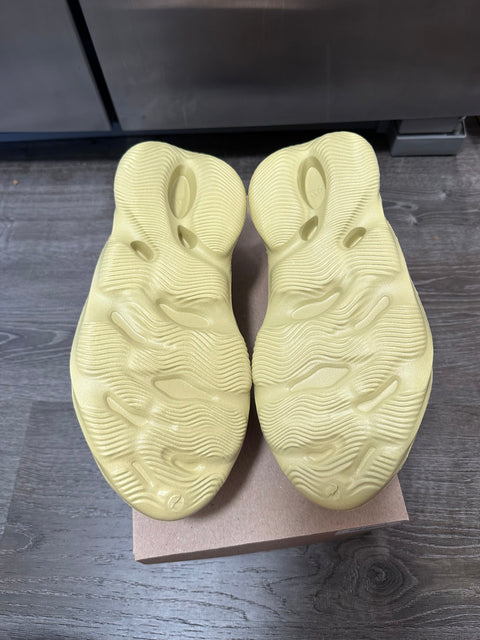 adidas Yeezy Foam RNNR Sulfur