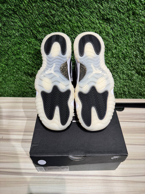 Jordan 11 Retro DMP Gratitude (2023) (GS) Sz 7Y/8.5W