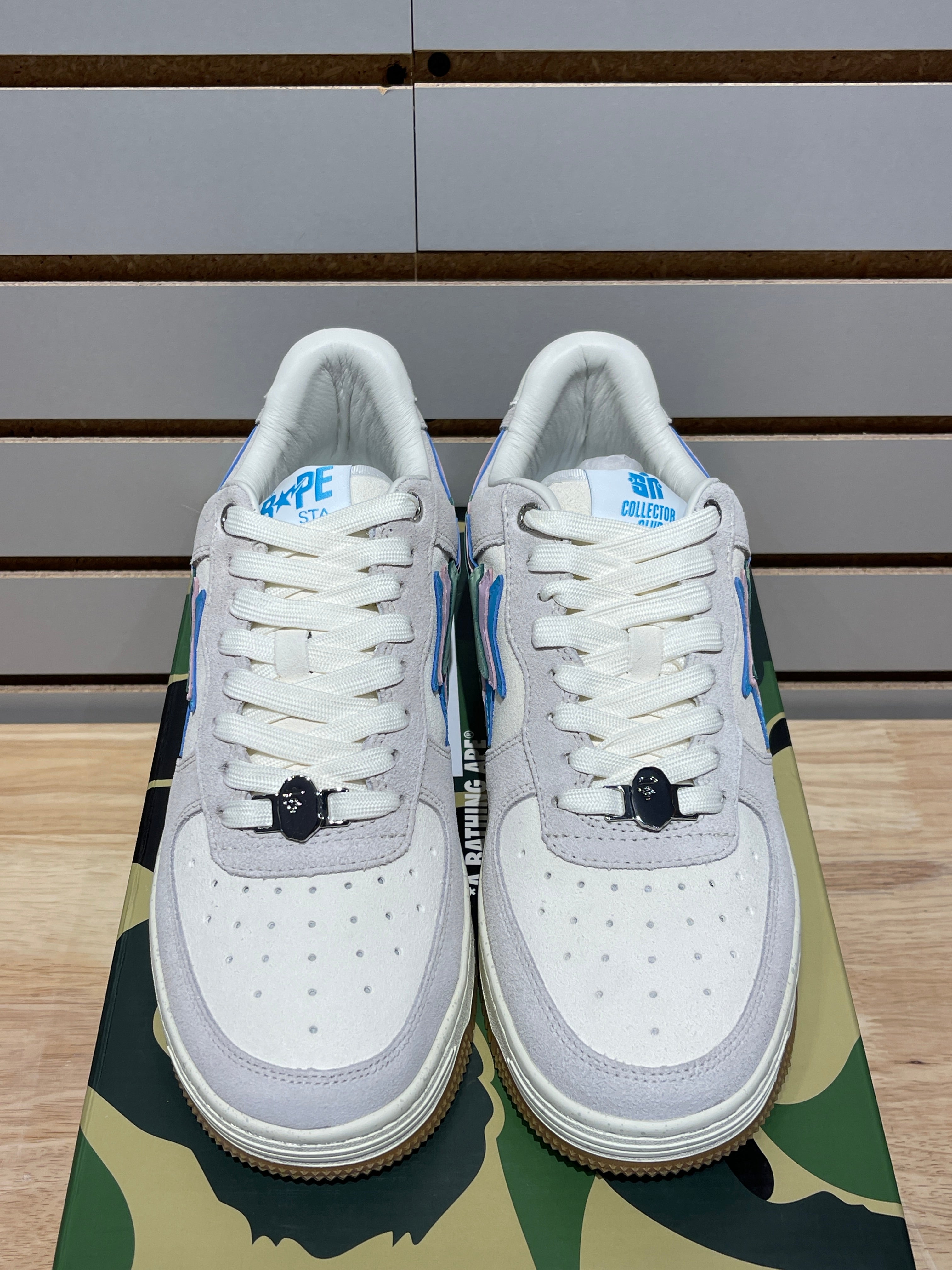 A Bathing Ape Bape Sta Sneaker News Day Sz 9.5 – Sneak City