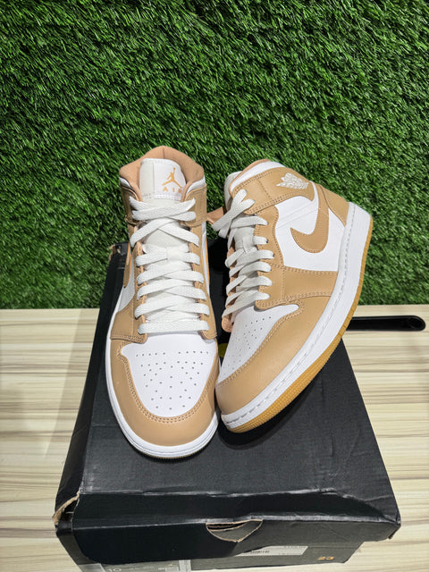 Jordan 1 Mid Tan Gum Sz 10