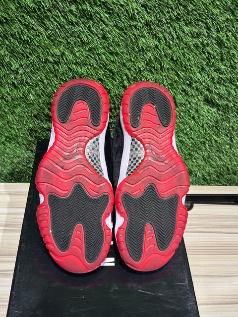 Jordan 11 Retro Bred Velvet (Women's) Sz 7.5M