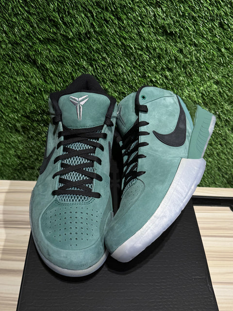 Nike Kobe 4 Protro Girl Dad Sz 12M