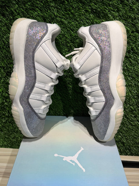 Jordan 11 Retro Low Year of the Snake Sz 9
