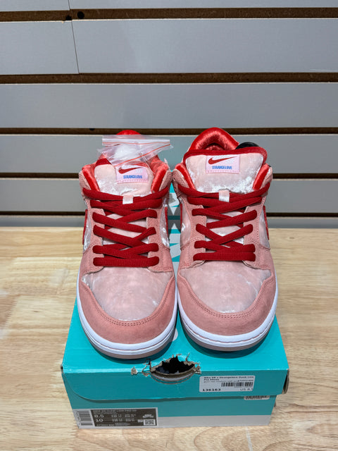Nike SB Dunk Low StrangeLove Skateboards Sz 8.5M