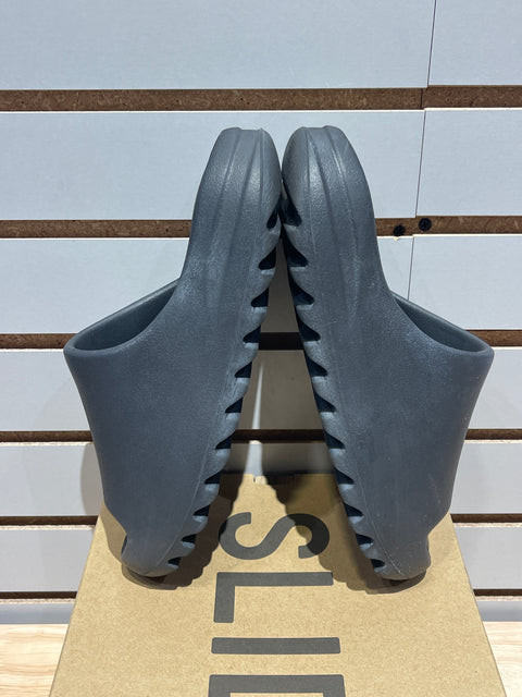 adidas Yeezy Slide Onyx Sz 7