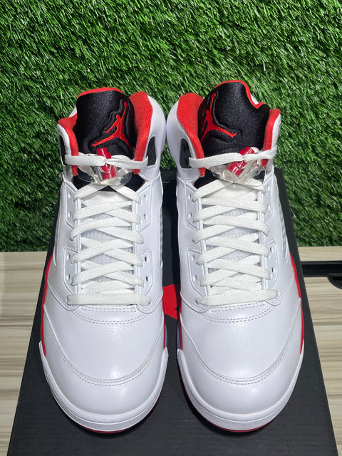 Jordan 5 Retro Fire Red Black Tongue (2025)