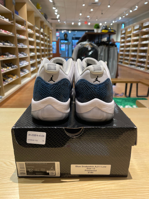 Jordan 11 Retro Low Legend Blue