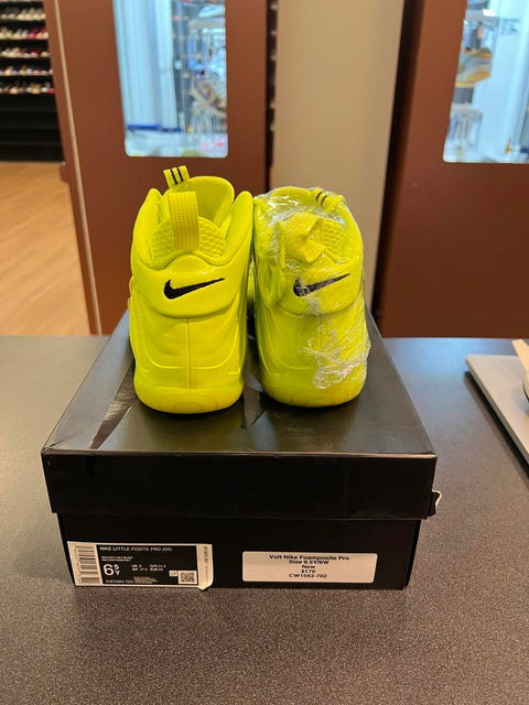 Nike Air Foamposite Pro Volt (GS0 Sz 6.5Y