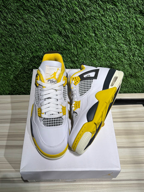 Jordan 4 Retro Vivid Sulfur (Women's) Sz 7W/5.5M