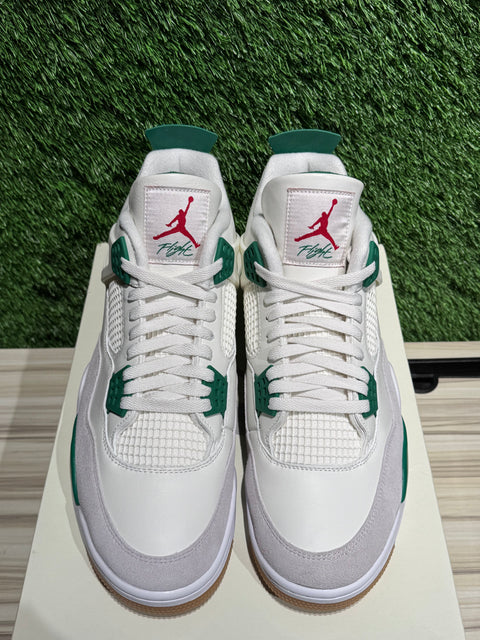 Jordan 4 Retro SB Pine Green Sz 13