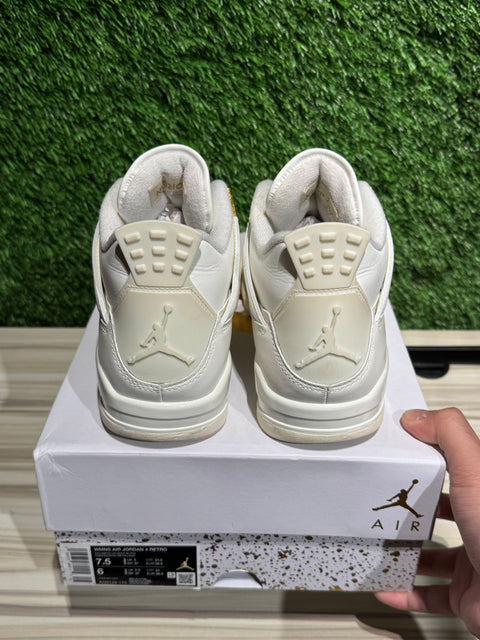 Jordan 4 Retro Metallic Gold (Women's) Sz 6M/7.5W