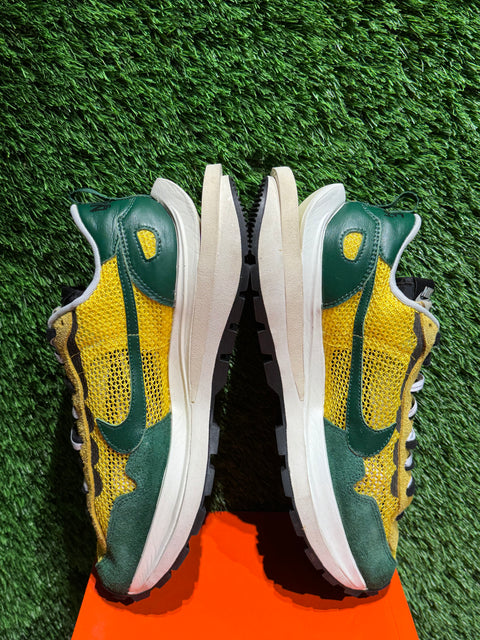 Nike Vaporwaffle sacai Tour Yellow Stadium Green Sz 10.5M