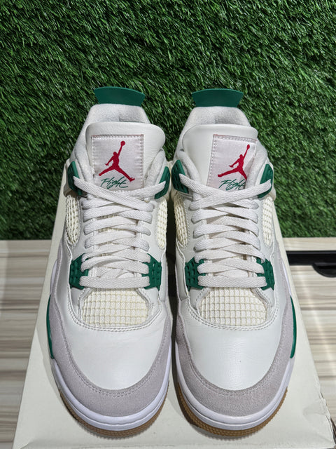 Jordan 4 Retro SB Pine Green Sz 9