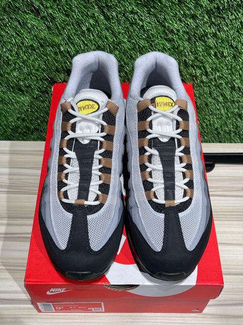 Nike Air Max 95 Icons Yellow Strike Sz 9.5M