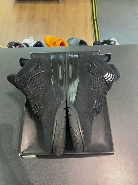 Jordan 4 Retro Black Cat (2020)