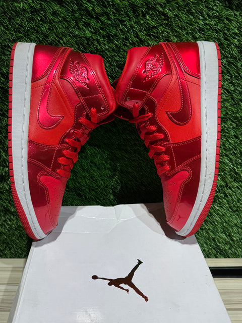 Jordan 1 Mid SE Pomegranate (Women's) Sz 7M