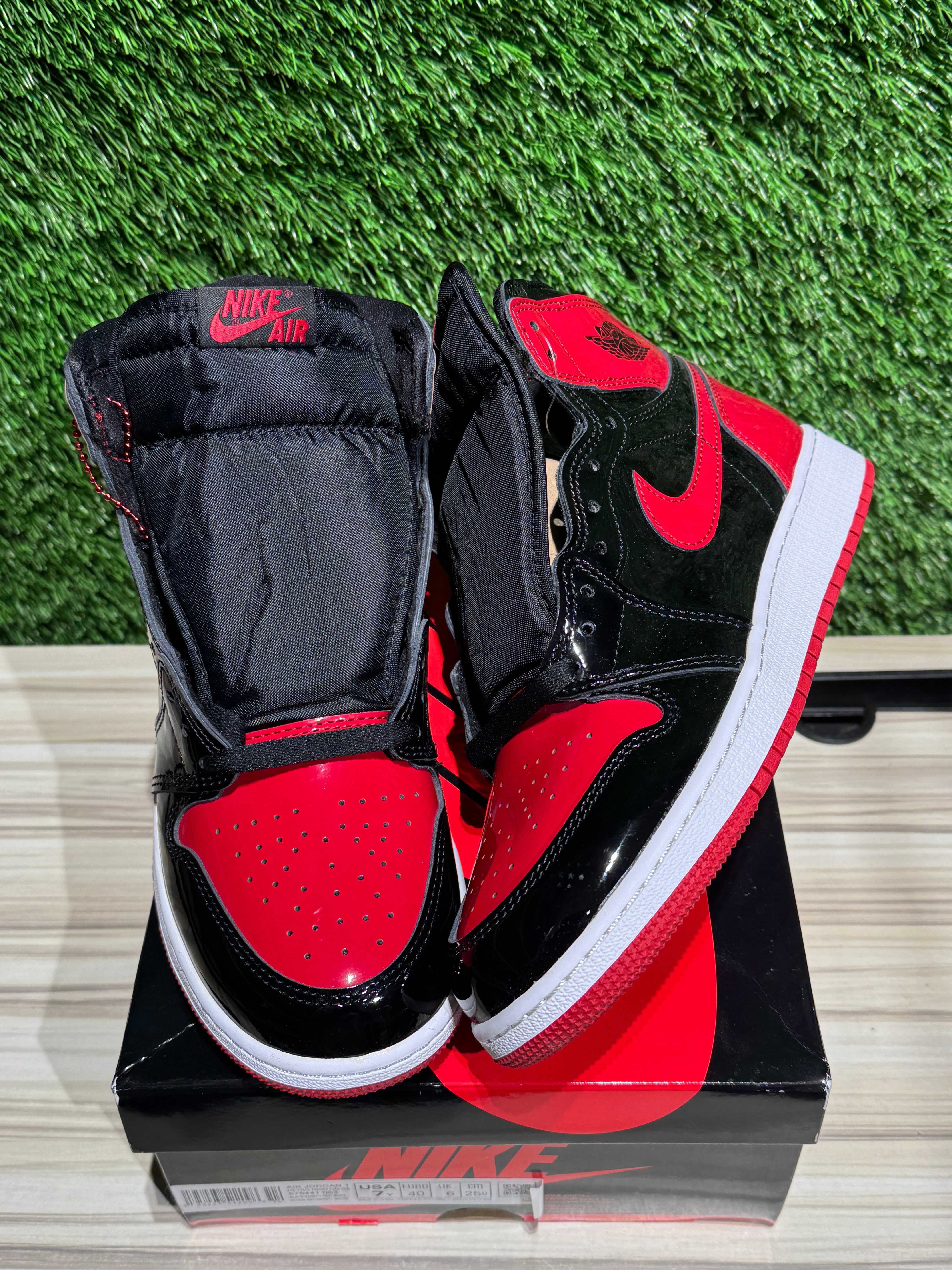 Jordan 1 Retro High OG Patent Bred (GS) Sz 7Y – Sneak City