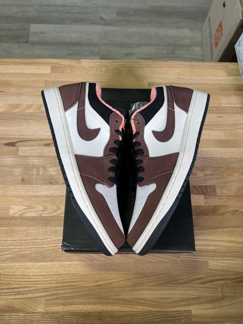 Jordan 1 Low Mocha