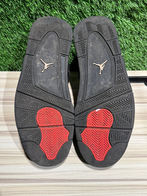 Jordan 4 Retro Red Thunder Sz 11M