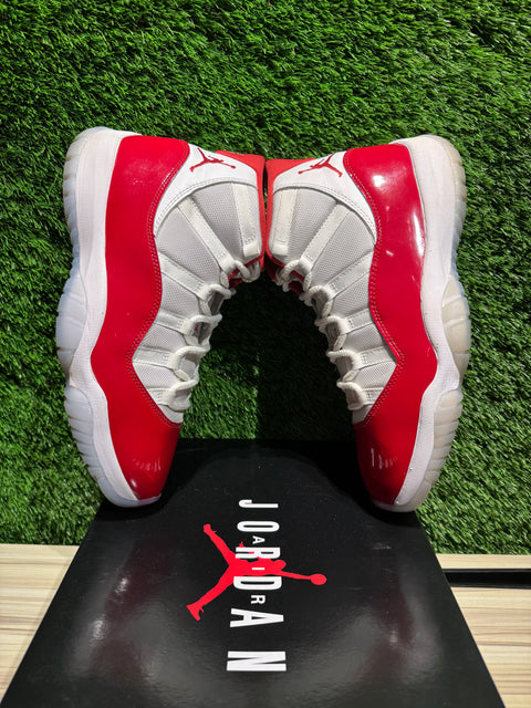 Jordan 11 Retro Cherry (2022) Sz 11