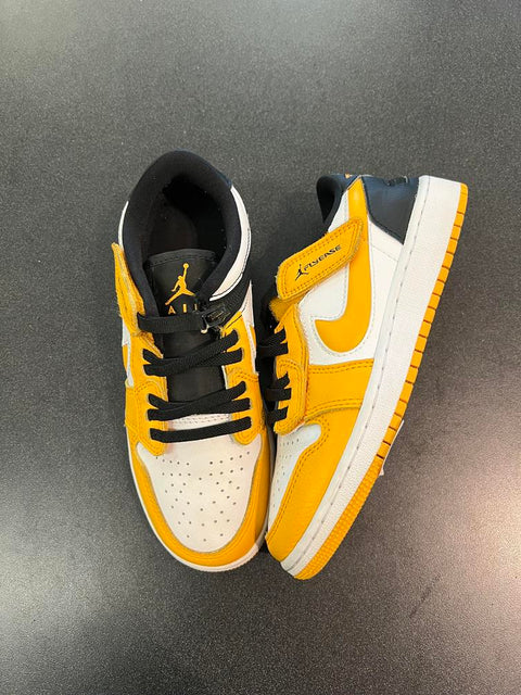 Jordan 1 Low FlyEase Taxi White (GS) Sz 5.5Y