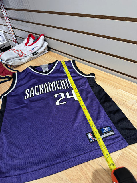 Vintage 2000s Kids Reebok Sacramento Kings Bobby Jackson #24 Jersey Sz M