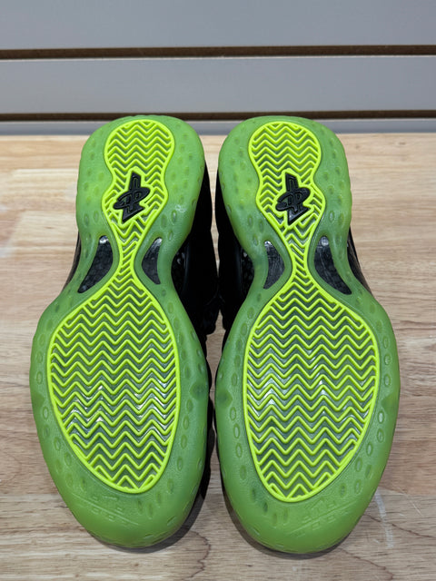 Nike Air Foamposite One Black Volt Sz 9.5