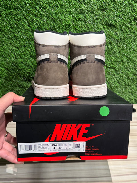 Jordan 1 Retro High Dark Mocha Sz 9M