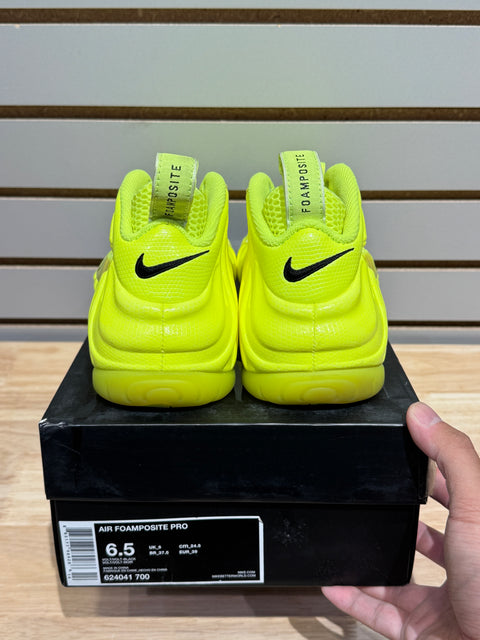 Nike Air Foamposite Pro Volt (2021) Sz 6.5M