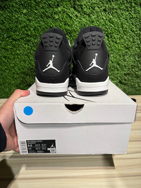 Jordan 4 Retro White Thunder Sz 9.5M