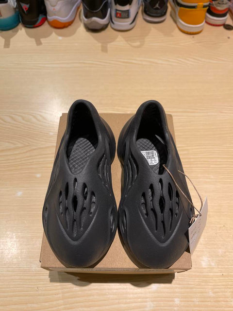 adidas Yeezy Foam RNR Onyx (Infants) Sz 5K