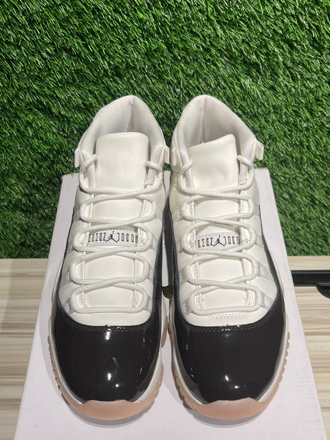 Jordan 11 Retro Neapolitan (Women's) Sz 7M