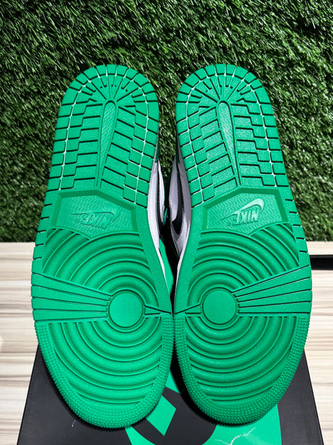 Jordan 1 Retro High OG Lucky Green Sz 9.5M