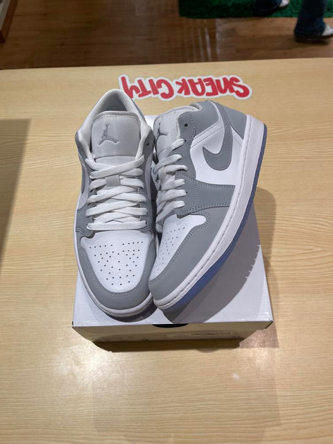 Jordan 1 Low Wolf Grey (Women's) Sz 9W