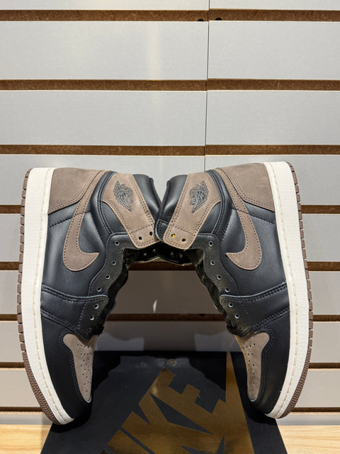 Jordan 1 Retro High OG Palomino Sz 8.5