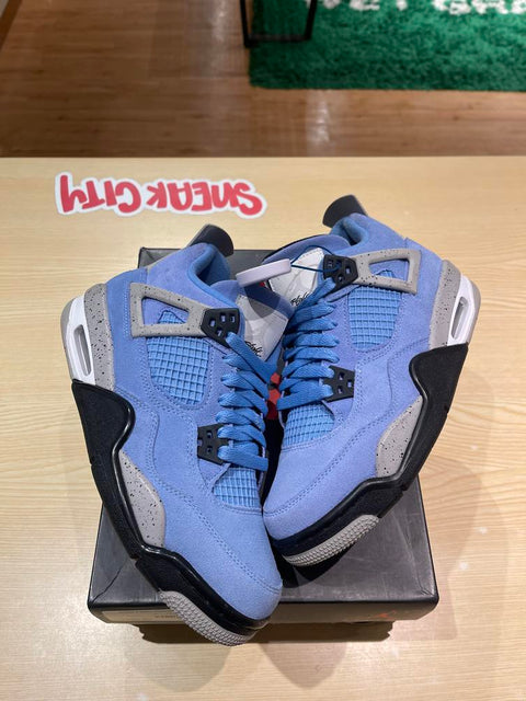 Jordan 4 Retro University Blue (GS) Sz 6Y/7.5W