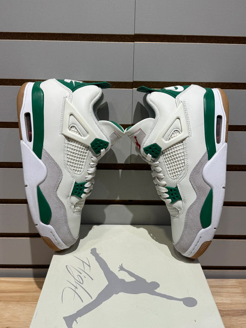 Jordan 4 Retro SB Pine Green Sz 9