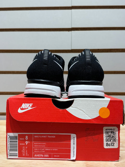 Nike Flyknit Trainer Oreo Sz 8