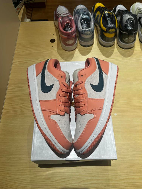 Jordan 1 Low Light Madder Root (Women's) Sz 7Y/8.5W