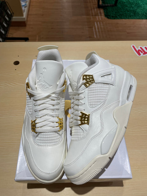 Jordan 4 Retro Metallic Gold (Women's)