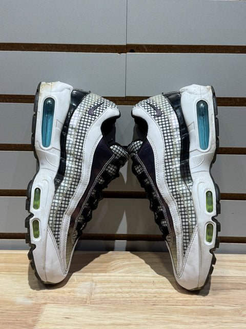 Nike Air Max 95 LV8 White Sz 8
