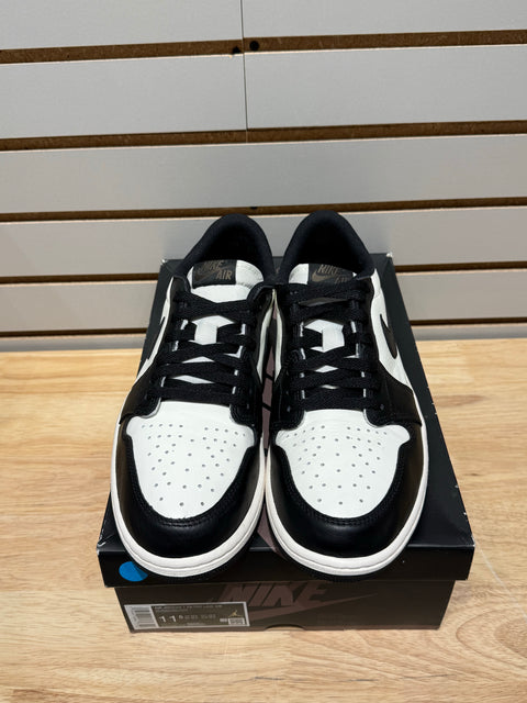 Jordan 1 Retro Low OG Mocha Sz 11.5M