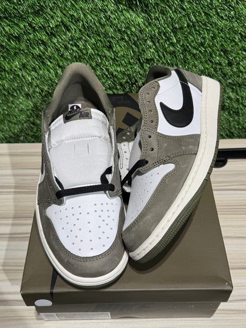 Jordan 1 Retro Low OG Medium Olive Sz 9