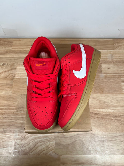 Nike SB Dunk Low University Red Gum