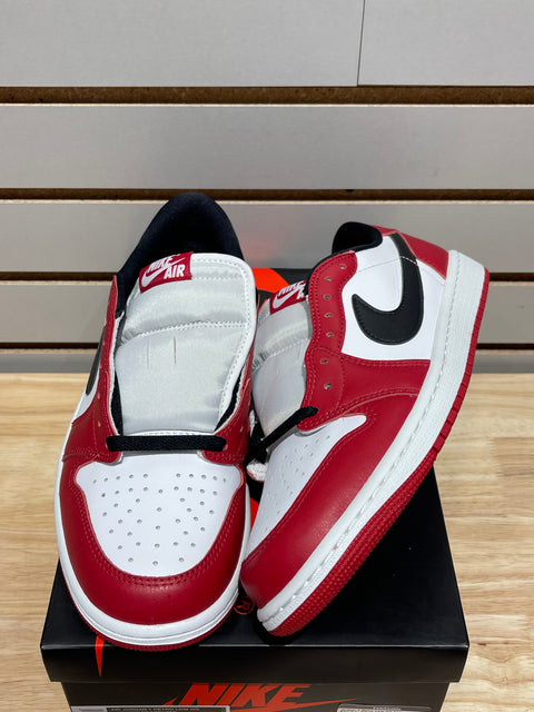 Jordan 1 Retro Low OG Chicago (2025) Sz 8.5