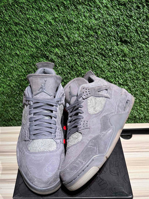 Jordan 4 Retro Kaws Sz 10.5M