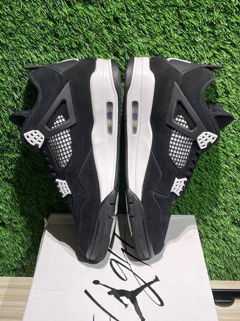 Jordan 4 Retro White Thunder Sz 11M