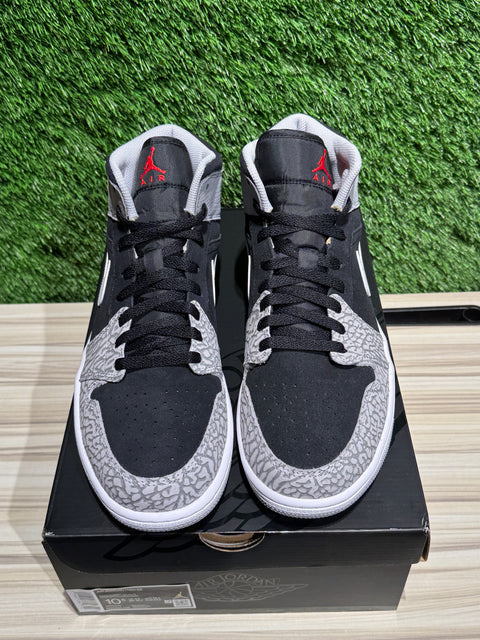 Jordan 1 Mid SE Elephant Print Sz 10.5