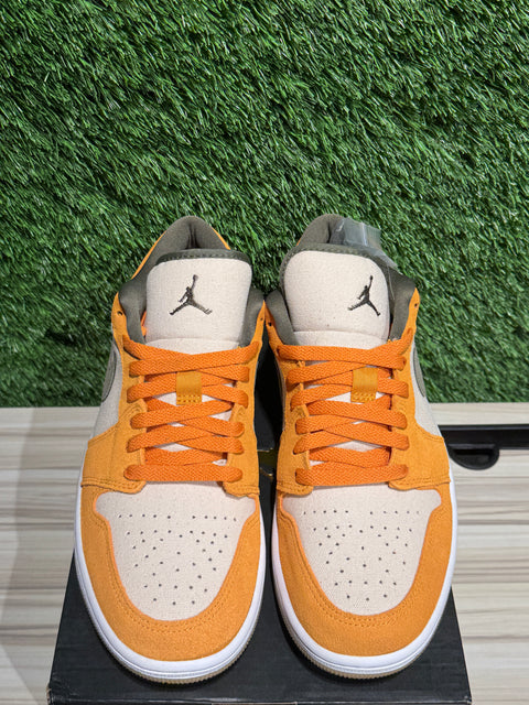 Jordan 1 Low SE Light Curry Sz 8.5